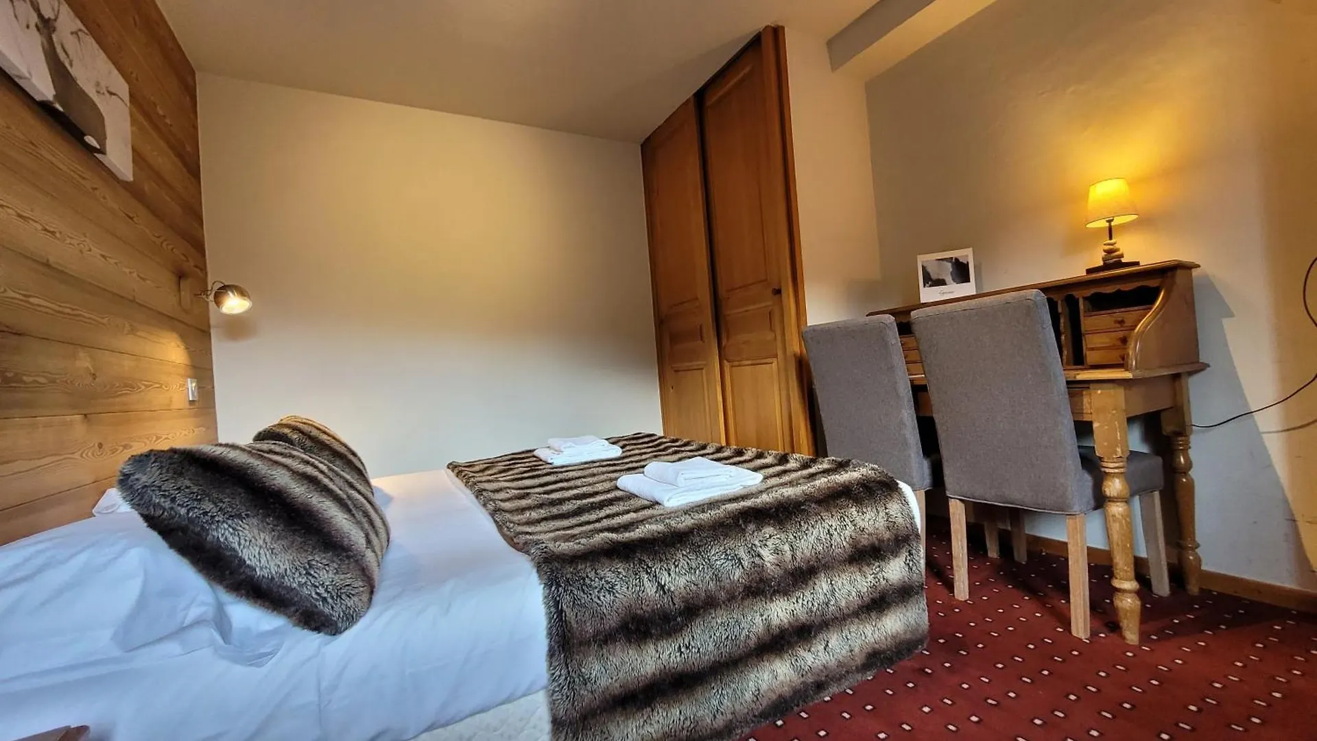 Hotel Christiania Ла-Клюсаз