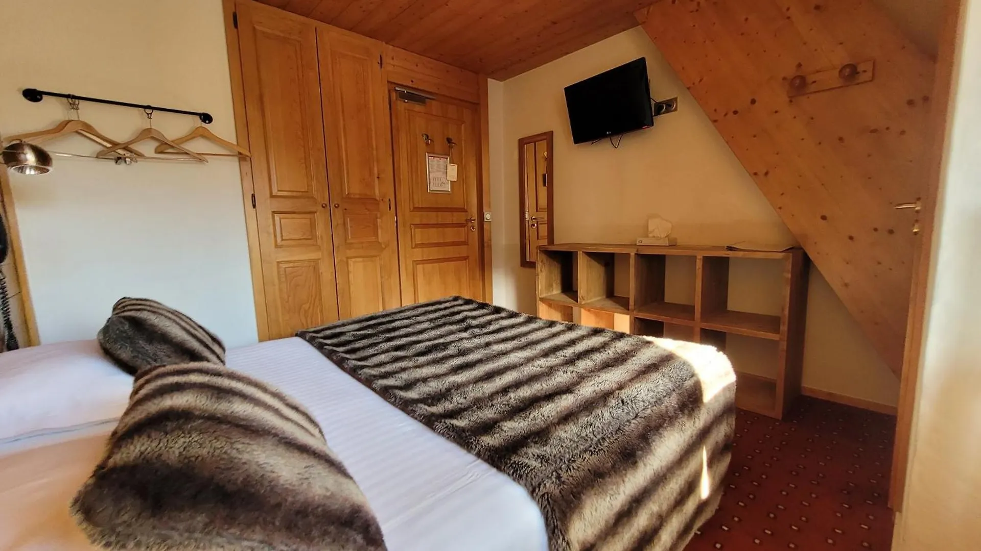 Hotel Christiania Ла-Клюсаз